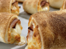 Pizza bułeczki z nadzieniem: ser gyros, ser feta